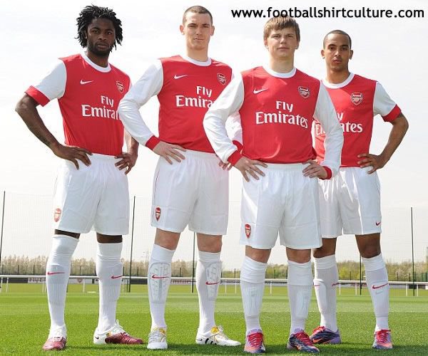 Most underrated shirt in modern history. Home shirt as they should be. No patterns, no yellow/gold/blue details. No-nonsense. 10/11 ftw. 

Dont mind some experimenting on aways and 3rds, but our home kits should be as clean as possible.