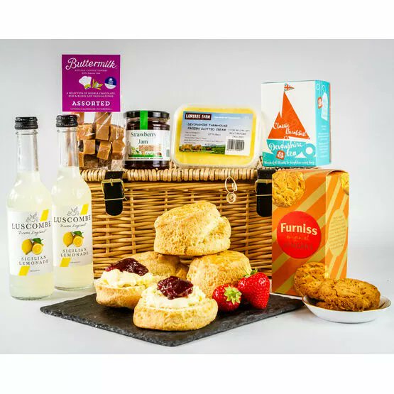 Take a look at our Summer Hampers!
Ideal for picnics, day trips or even as a thoughtful gift, our summer hampers are bursting with deliciously tempting goodies!

devonhampers.com/summer-hampers/

#summer #summerpicnic #picnic #summerhampers #picnics #sunshine