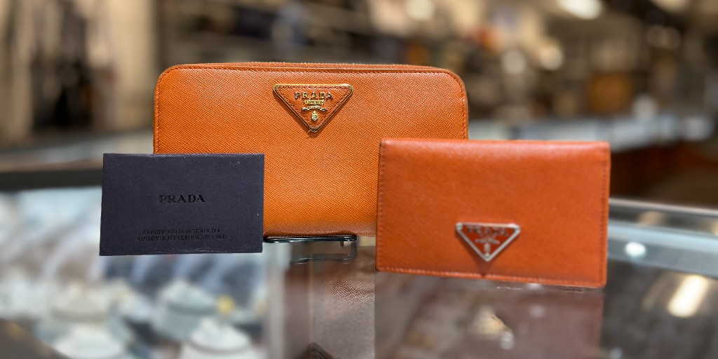 Ready to level up your style game? Shop #Prada #wallets and #accessories! They're the perfect blend of luxury and trendiness. 

#luxuryhandbags #luxuryaccessories