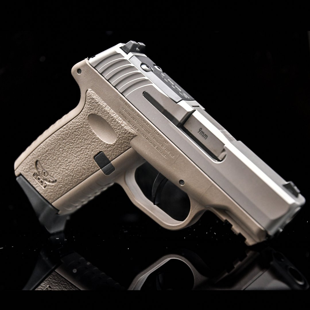 YgunsScc's tweet image. CPX-2 Gen 3 series. Equipped with the groundbreaking Roebuck Quadlock technology, this firearm takes accuracy to a whole new level. Get ready to hit your mark with confidence and precision. 📷📷
#CPX2Gen3 #RoebuckQuadlock #PrecisionUnleashed #NextLevelAccuracy #sccyfirearms#