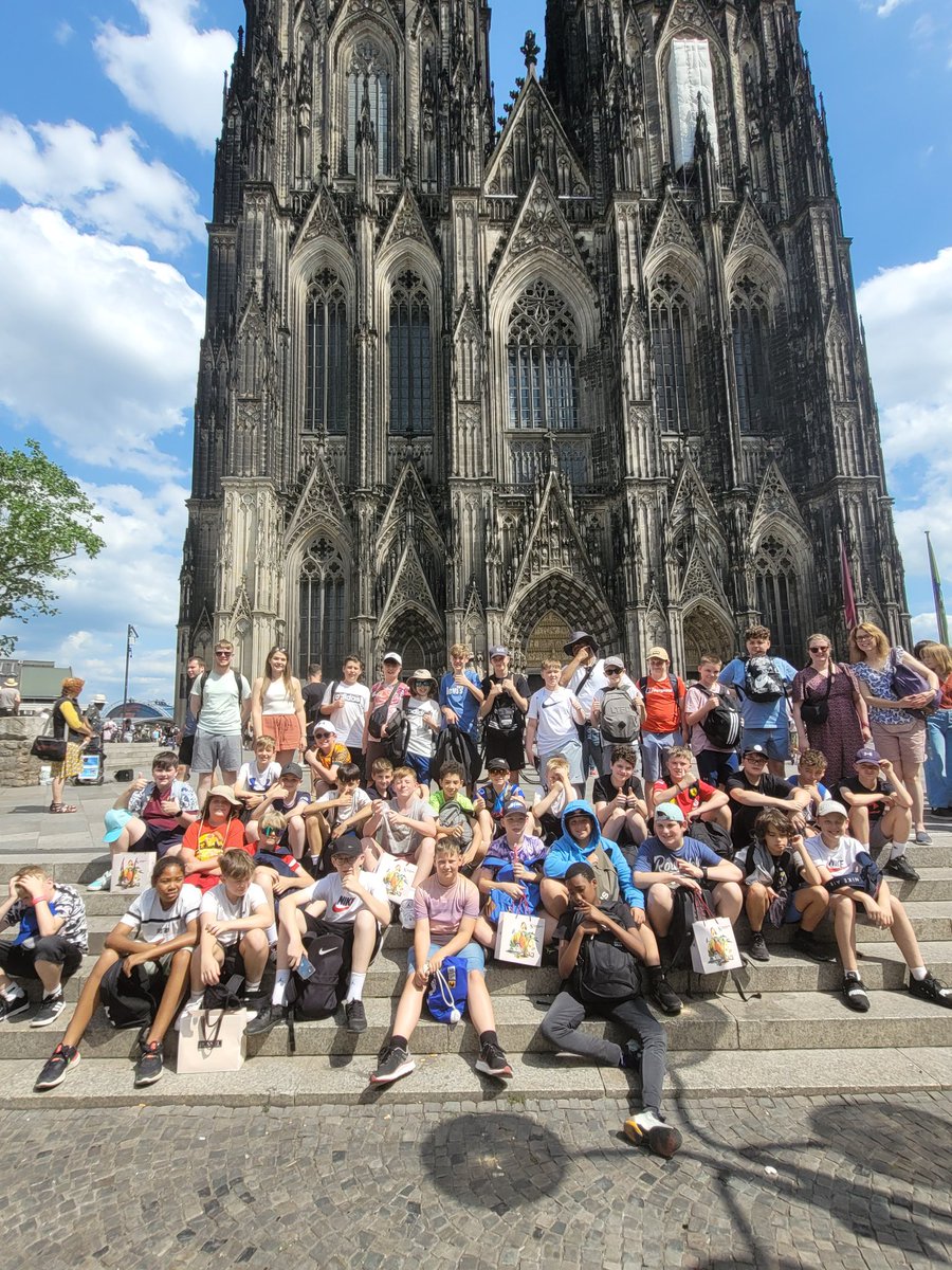 SandbachMFLTrip's tweet photo. Cologne Cathedral #hellenthal2023 #enrichmentweek2023 https://t.co/fWHznv0qX1