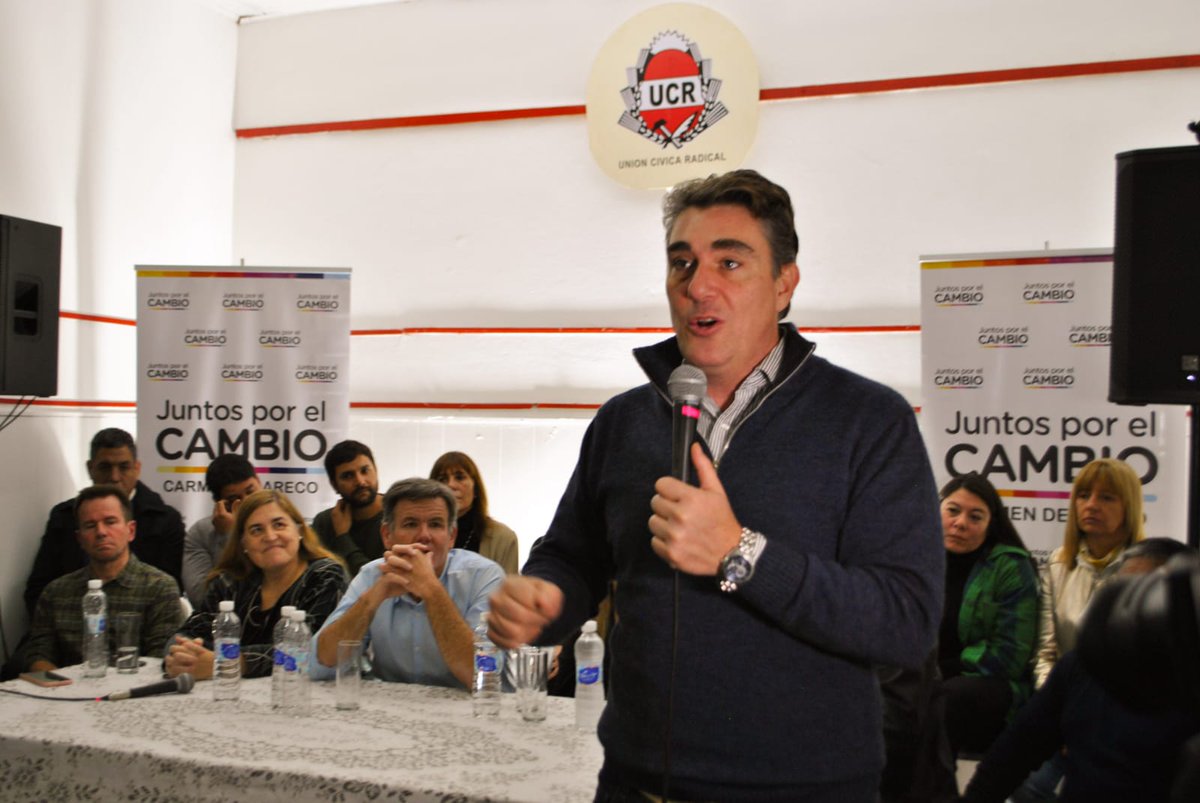 elingles_mc's tweet photo. En la noche del sábado, vivimos momentos muy emotivos en la presentación de lista de La Fuerza del Cambio. Acompañados por familia, amigos y simpatizantes dimos a conocer los integrantes de nuestro espacio. Las ganas, las convicciones y el compromiso son nuestros pilares. https://t.co/Hwo7SQUXMk