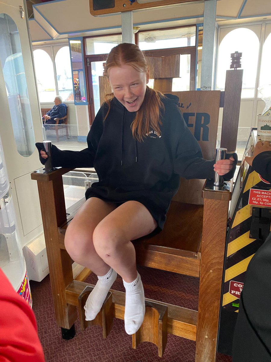 6Ringley's tweet photo. Trip to Lytham St Annes 1 https://t.co/wS0g2NaJ0V