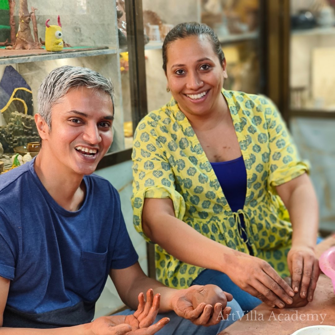 ArtvillaA's tweet image. Here's a delightful glimpse of participants at ArtVilla Academy, fully immersed in the art of pottery, finding joy in every moment!

#ArtVillaAcademy #CeramicWorkshop #PotteryPassion #ArtisticExpressions #CreativityUnleashed #PotteryArtists #HandmadeArt #ArtEnthusiasts