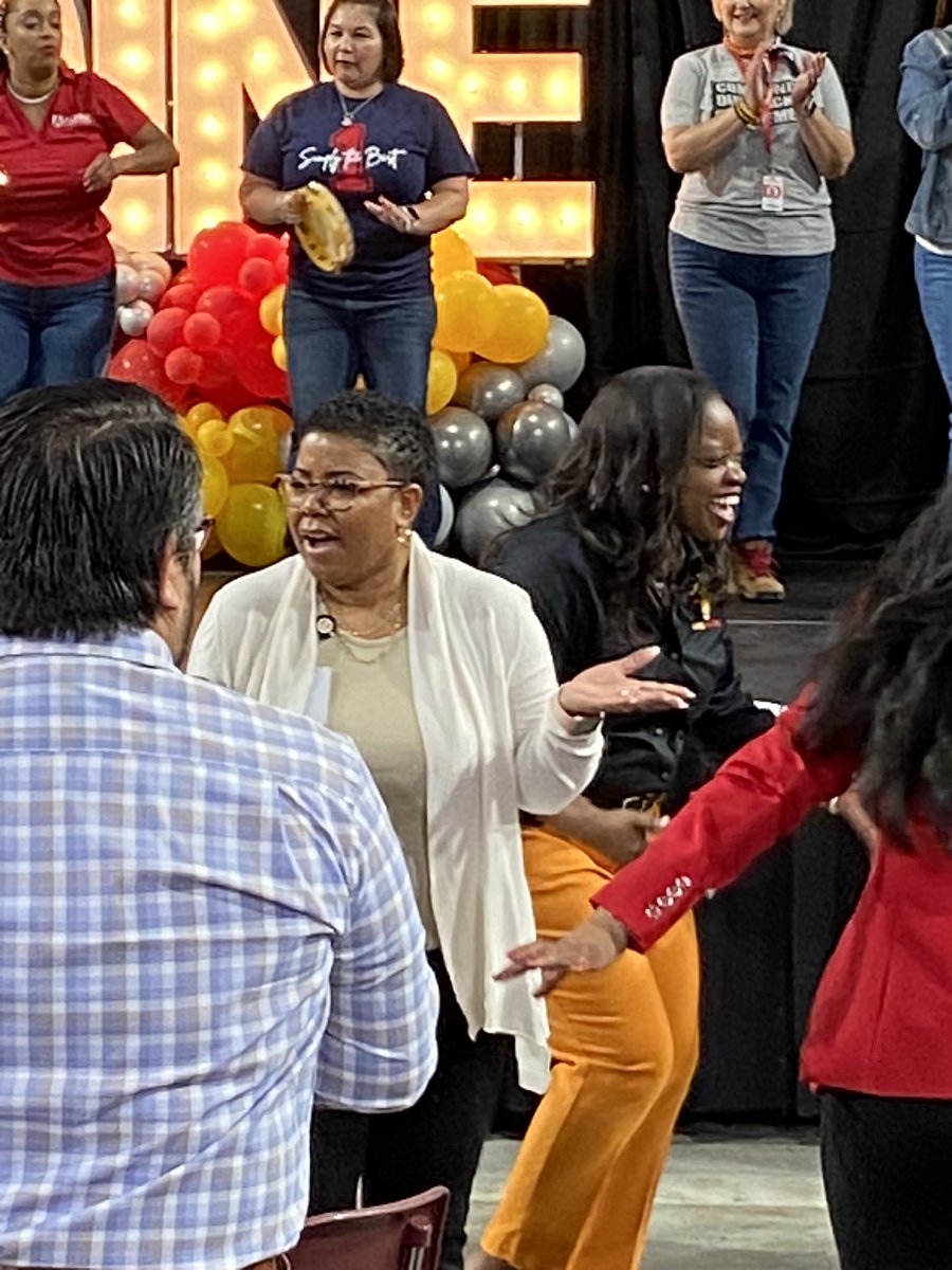 AldineSports's tweet photo. Aldine Rising!!!!! #Aldineproud @DeanColbert5  @AthleticsAisd @drgoffney @Only1sheleah @AldineISD https://t.co/cGhbIK9Xib