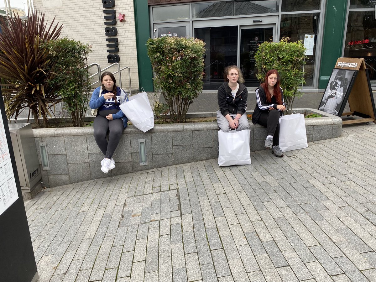 Tired and happy shoppers! Thank you so much @smartworksbhm for having us today, we loved our time with you and the girls look amazing! @WarwickshireHo1 @Kelly_NHP @MattSmi52866719 @TheNationalHP @CLNMovement #readytodance #lookinggood #feelinggood #rollonfriday