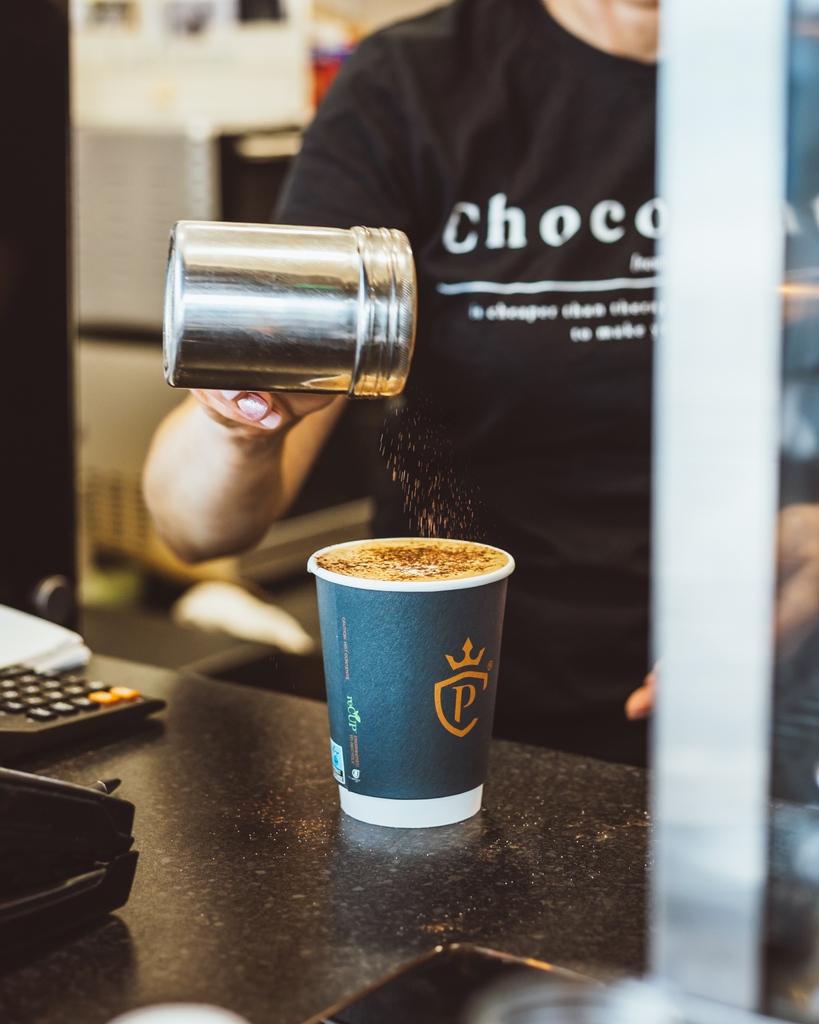 do you like your cappuccinos with or with out chocolate? #coffeeperfection #coffeeireland #coffee #ireland #espresso #specialtycoffee #coffeelover #coffeeshop #latteart #baristalife #coffeetime #coffeeoftheday #barista