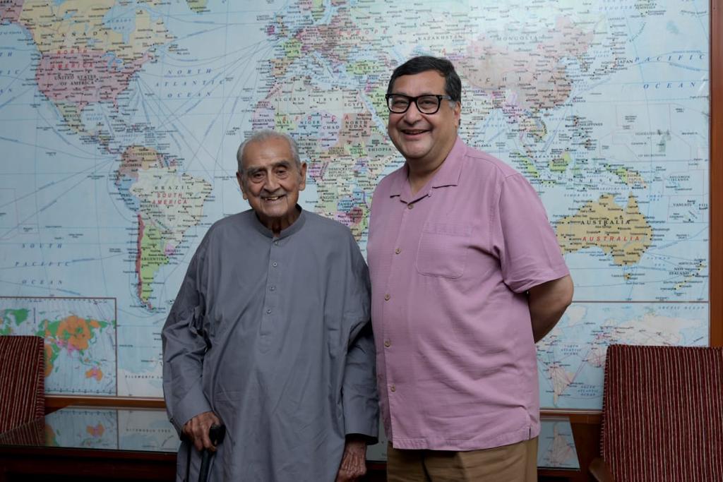 Proud moment for Pakistan! 🇵🇰🎉 Syed Babar Ali, former President of WWF, and Dr <a href="/AdilNajam/">Adil Najam </a>, current President of WWF, captured in one frame. Two decades later, a Pakistani heads the world's largest environmental organization once again.