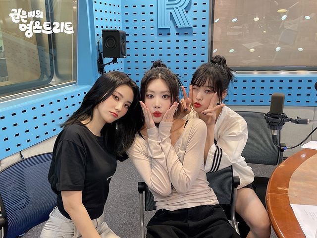 230718 sbs kwon eunbi’s youngstreet ig post

#KIMLIP #김립 #ODDEYECIRCLE