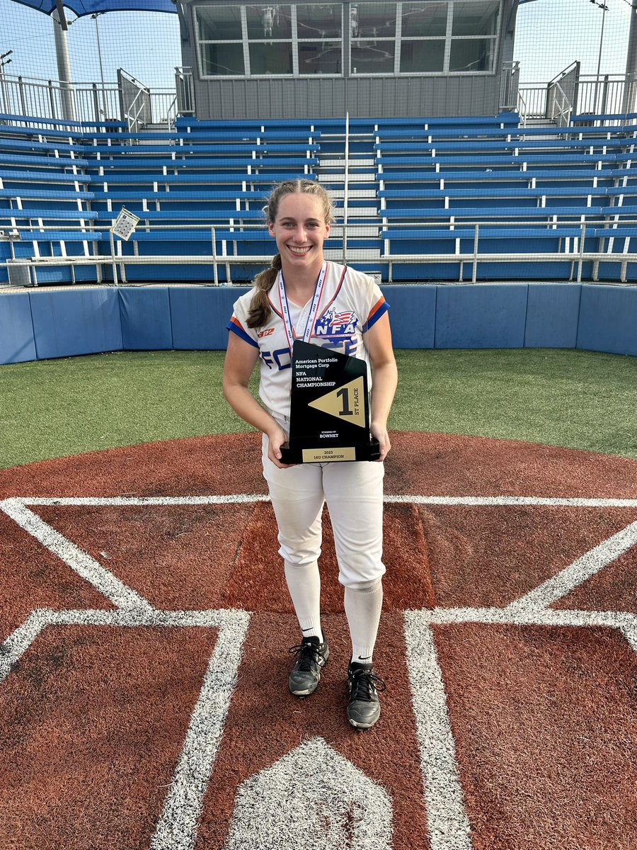abby_hammond13's tweet image. It was an awesome summer with @ForceSouthern. So proud that we won @NFAsoftball Nationals! 
Final summer stats: 
Pitching: 78 IP, 67Ks, 7 BBs, 1.52 ERA, 1.02 WHIP, 73 H, 17 ERs 
Hitting: .568 with 5 HRs, 13 2Bs, 3 3Bs, 28 RBI, .976 SLG %
@CathSoftball @MandiBaldufnsr