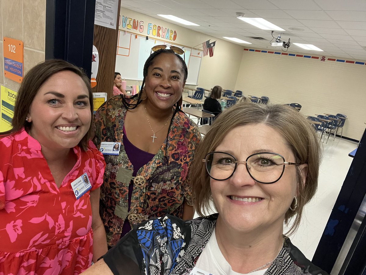 Let’s go!!!  First session at Learning Palooza about to start!!! Learning all about Sound Walls 📝#differencemakers <a href="/award2_50/">Angela Ward</a> @christianjoy015 <a href="/BKalnbach/">Brooke Kalnbach</a>