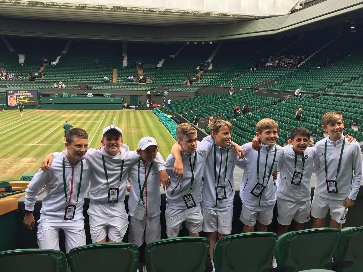 What a great Wimbledon for British Junior tennis especially for Henry Searle winning the Junior Boys title without dropping a set. 
<a href="/Tennis_fez/">Ferran Redza</a> Ferran had the wonderful opportunity training in the Midlands Regional Program Under 14s with other talented players incl Henry. <a href="/lta/">ＬＴＡ</a>
