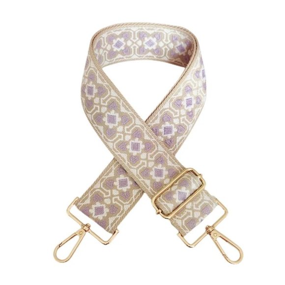 co_fells's tweet photo. So good I had to share! Check out all the items I'm loving on @Poshmarkapp #poshmark #fashion #style #shopmycloset #bagstrap #louisvuitton #ugapparel: https://t.co/EJuMAIzT2V https://t.co/hBUOnzNYRW
