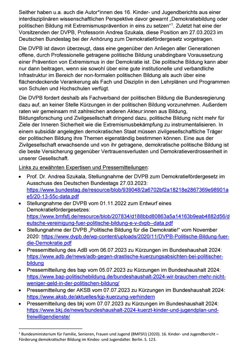 📣Stellungnahme📣
Wir kritisieren den Haushaltsentwurf der Bundesregierung mit massiven Einschnitten für die #politischeBildung.  Wir sehen darin eine Gefährdung unserer vielfältigen Bildungslandschaft!
DVPB .de 
✊ <a href="/bap_de/">bap</a>, <a href="/AKSB02051183/">AKSB</a>, @AdBpolJuBildung &amp; @BKJeV