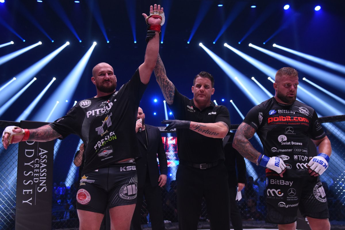 KSW_MMA's tweet photo. 2. #KSW45 def. Karol Bedorf
Defends his title in his home country against the former heavyweight champion Karol Bedorf, who was also the most dominant heavyweight ever in KSW. https://t.co/2zDMTycXDU