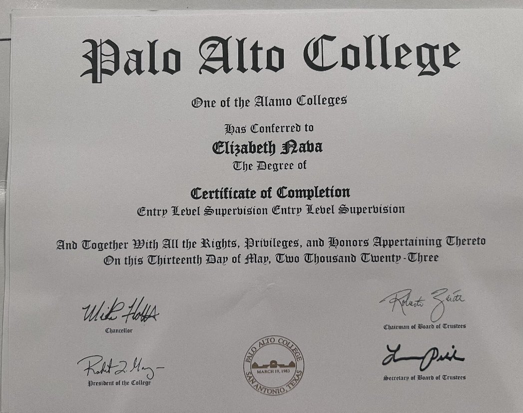 Congratulations to Elizabeth, one of the exceptional members of our team! 🙌 Starting as an intern and now transitioning to a full-time role within our organization, she has shown remarkable dedication and commitment.