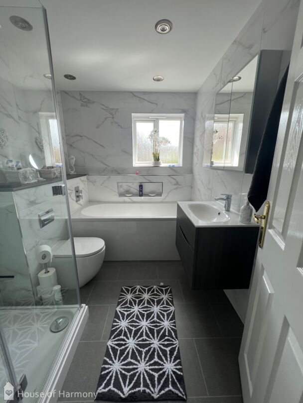 A beautiful bathroom design and installed in Bury St Edmunds with Crosswater Glide 11 washbasin unit in Steelwood with Serene basin mixer and ceramic basin.  Utopia laminate worktop in Graphite Italian stone. 
#Bathroom #newbathroom #bathroomgoals #bath

house-of-harmony.co.uk/project/bathro…