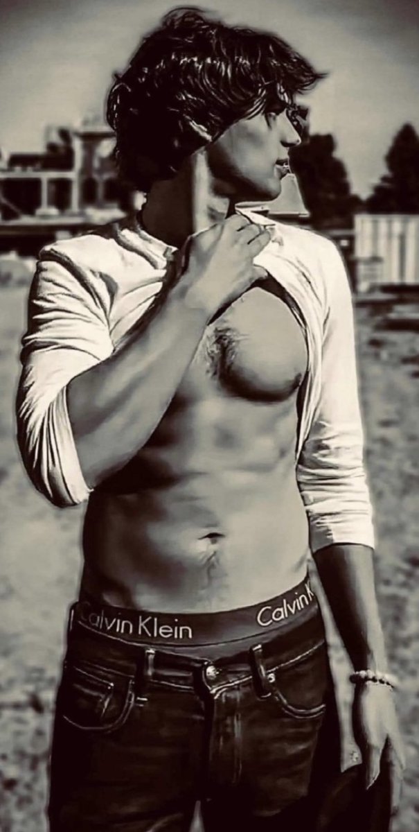 MaryJaneKilgor2's tweet photo. Tasty Tuesday🔥🥵🥵🔥 #williamwhite #tbt #justhot https://t.co/V5a4GAo3kw