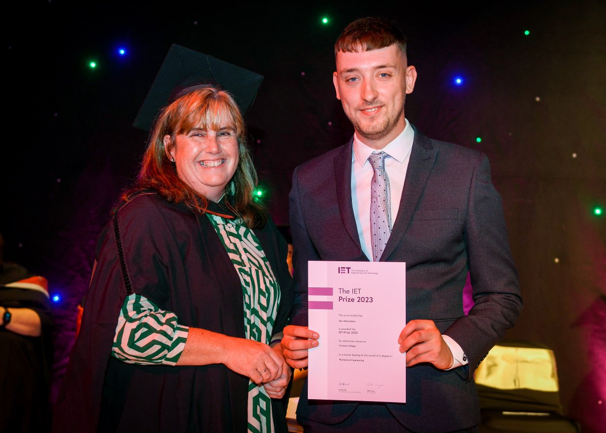 We are very proud to announce that Ben Edmondson has won the @TheIET #IETPrize for outstanding performance in their engineering degree studied at the Channelside campus in Barrow! Congratulations Ben. Read the full story here: furness.ac.uk/student-recogn… @LancasterUni