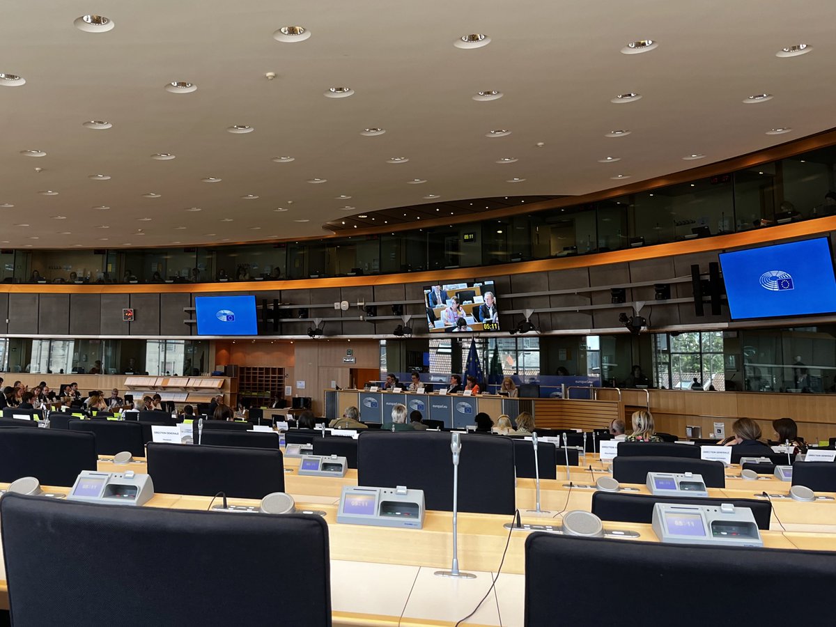 The Commission considers agrochemical companies <a href="/Bayer4CropsEU/">Bayer Crop Science Europe</a> and <a href="/Syngenta/">Syngenta</a> in “breach of the legal obligations” after they were found to have withheld studies on the brain toxicity risk of pesticides. “Every study counts” a <a href="/EU_ECHA/">European Chemicals Agency - ECHA 🇪🇺</a> representative added