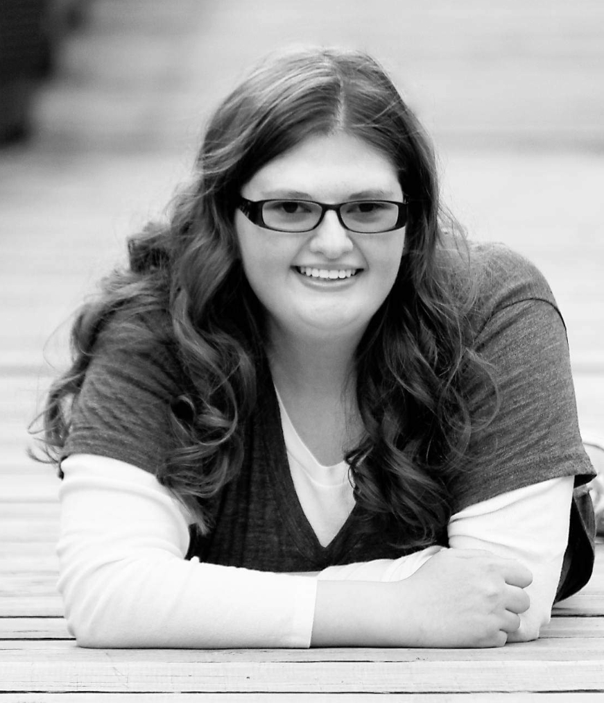GiveToGrant's tweet photo. The CoFo is excited to welcome Preston Wade to the team! Preston comes to us from IWU's Ink Well and Language Link. A grad of IWU, she earned her BA in Writing. Preston is the Admin Asst to Dawn Brown, Pres/CEO, and Sherri Rush, CFO. #GiveToGrant https://t.co/gbUb8YD2hn