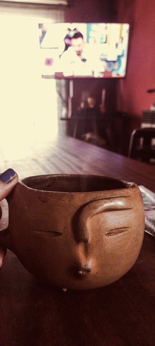 excentricavero's tweet photo. #nadiedicenada  buenaaaas locatelis 
Cafecito y a seguir https://t.co/dFiqaR8s9F