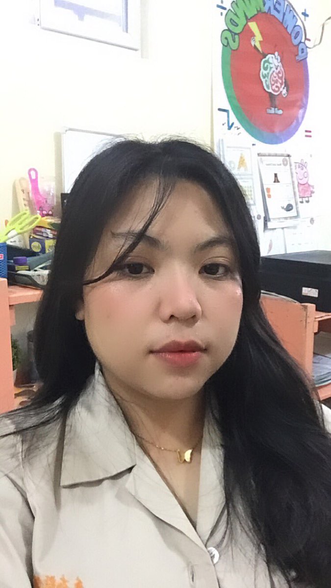 notacheerL_101's tweet photo. What’s up twitter🦋 https://t.co/DkbEiiJHgG