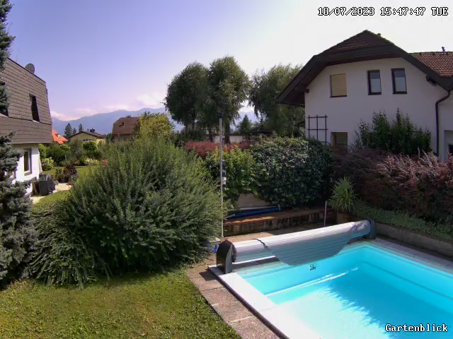 WWien10's tweet photo. Aktuell sind es in #Villach 29 Grad und es ist extrem schwül. Gestern sind während eines nächtlichen #Gewitters knapp 9 mm gefallen und auch der heutige Tag wird nicht trocken ausklingen. https://t.co/GYoGJ3Vst2
