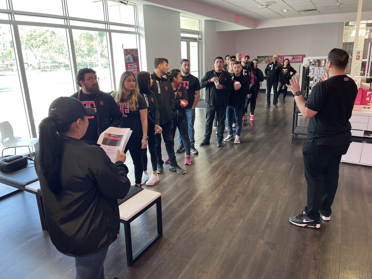 Julian Gomez tweet media