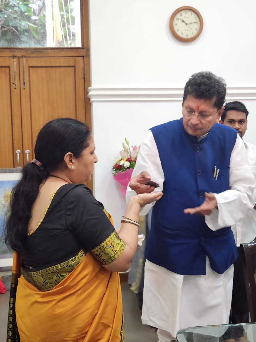 Deepak Kesarkar tweet media