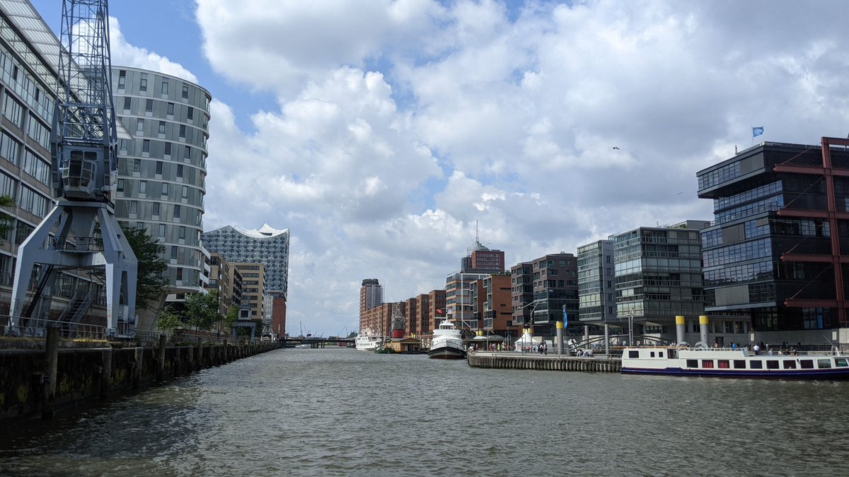 It's the small things that make a BIG difference. Every day, I will take a few minutes and steps to recharge after lunch before going back to my desk....and enjoying  waterfront views like this one in Hamburg! #sprinklrlife #recharge #dailyroutine