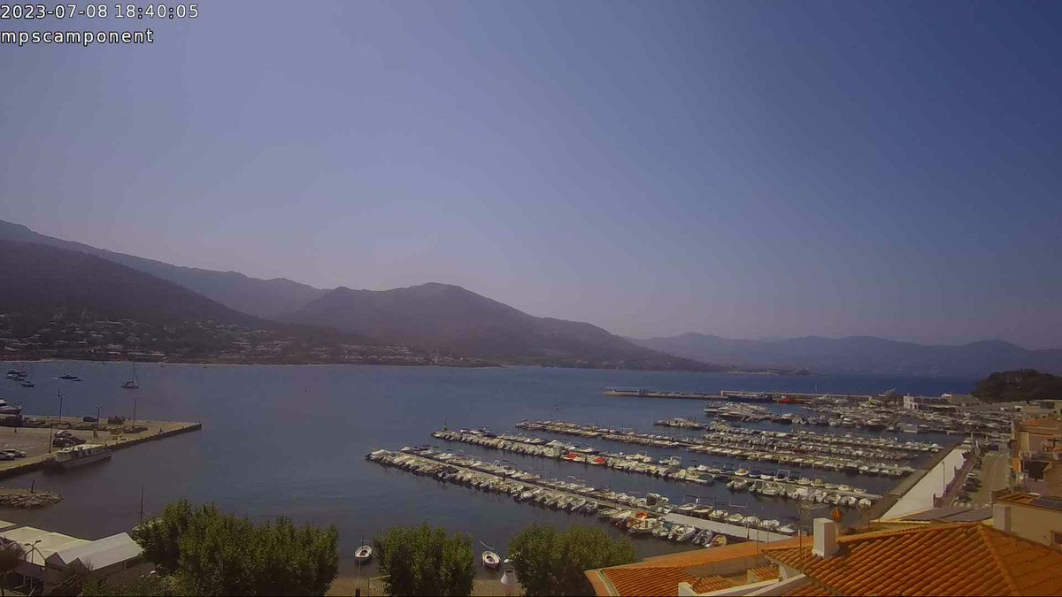 Temperatura:26.9 Sensació Tèrmica:27.7 Vent:16.5km/h Direcció del vent:E Ratxa Max/Hora:29.0 Escala Beaufort:3 bft Pressió:1014.0 Pluja Hora:0.0mm Acumulació 24/h:0.0 Humitat:76  #meteocat #arameteo #324eltemps #elportdelaselva