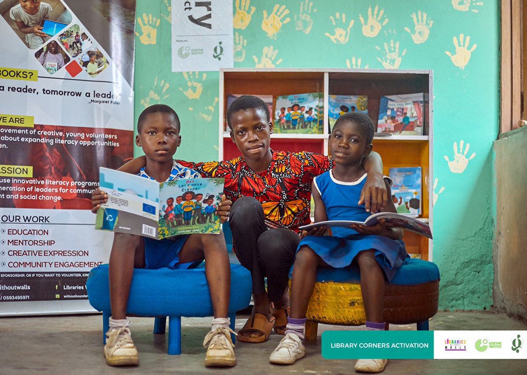 lwwgh's tweet image. Students from our partner school Stages Academy in Ayikuma, Ghana made chairs for our Library Corner from discarded car tyres and ropes. We are ready for the green revolution. We are a #greenlibrary.