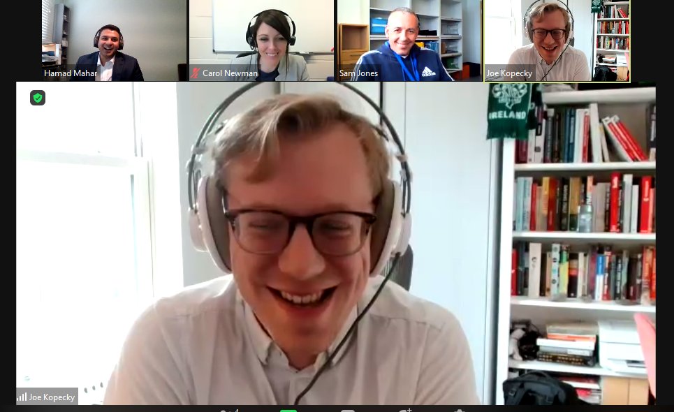 hamadsmahar's tweet photo. I formally finished my PhD!!!!!! thank you to my supervisor @a_guariso and the examiners, @Carol_Newman @esamjones and panel moderator @JosephKopecky 🥳🥳🥳 https://t.co/kt7qNwL0kr