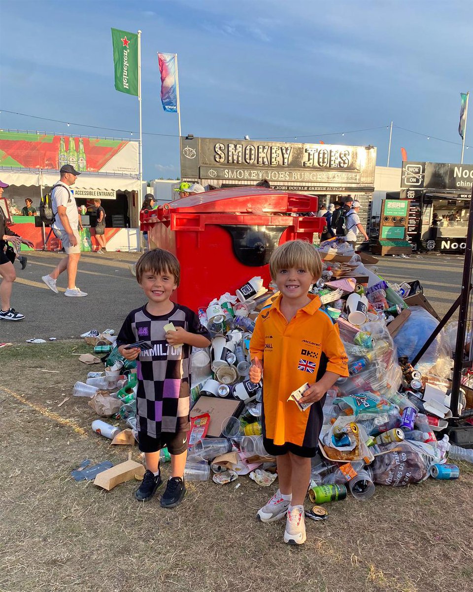 A big shoutout to these two little ones! They followed in the footsteps of a certain F1 champion by collecting rubbish after the race. The future's bright ♻️ 👏

#F1 #BritishGP #Silverstone