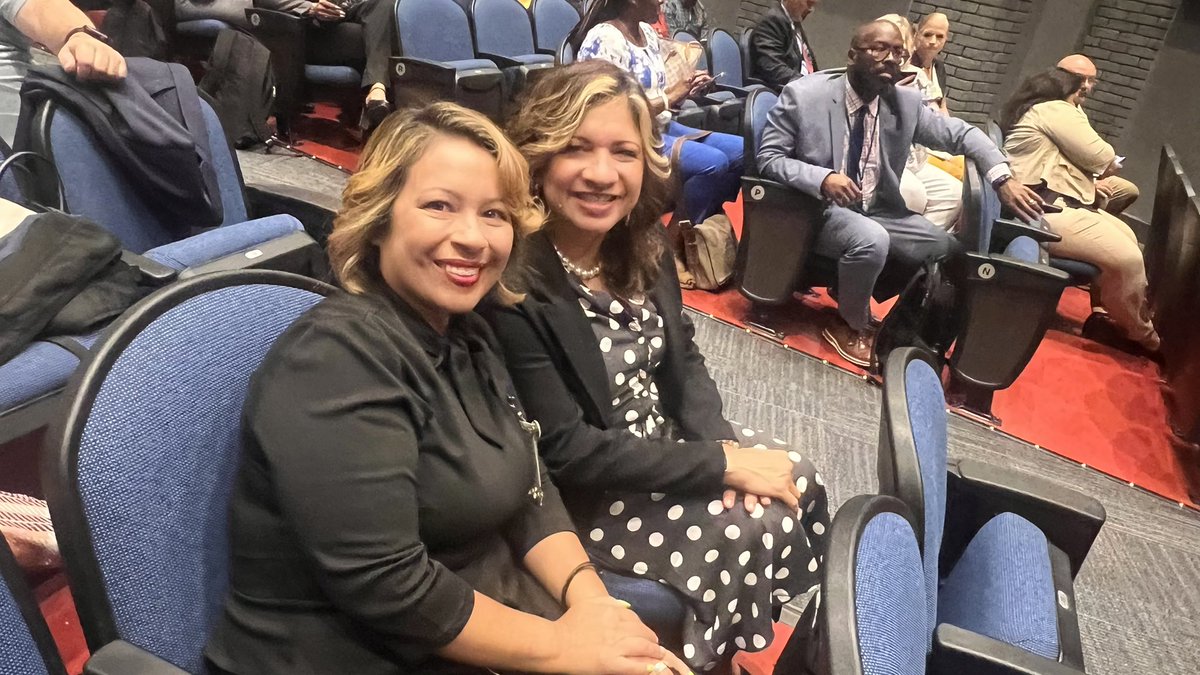 PrekIsd's tweet photo. Leadership alert:
We are about to kick off the best year! Leading in Rhythm with equity and excellence! @DrElenaSHill @LEAD_DallasISD https://t.co/ymUzthRLbz
