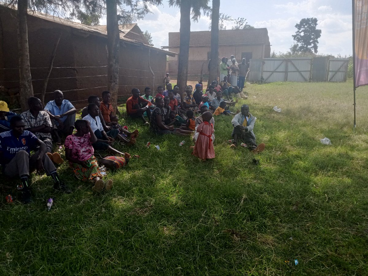 BGBCA2018's tweet photo. Had a fruitful community dialogues from two subcounties I observed that the community needs alot of information we still need alot of sensitization programs https://t.co/gWm35D9bI6