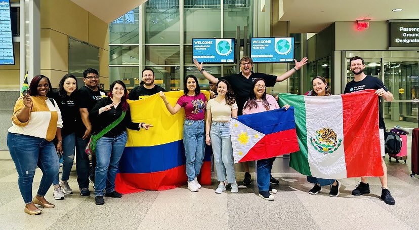 juless_dee's tweet photo. Cheers to the 1st winners of the Arrival #PLOrientation2023 BINGO raffle @TeacherByDayMx &amp; @pcriveri! They shared airport arrivals, moments finally meeting virtual friends in person, knowledge from instructional sessions, &amp; much more! ✈️📓 🇪🇸🇲🇽@ParticipateLrng 

#UnitingOurWorld https://t.co/mm0WtBT1Jg