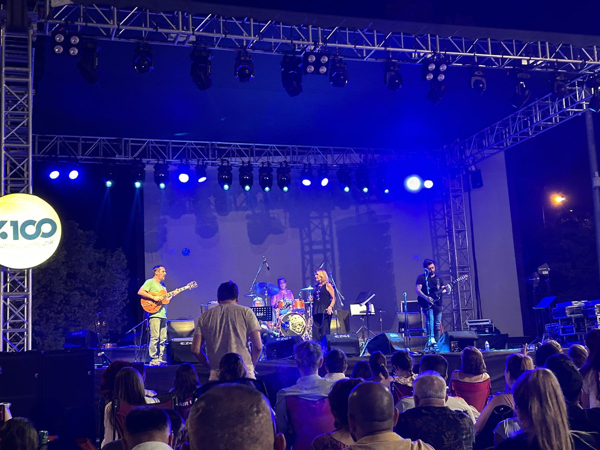 Öyle bir rüya… <a href="/NejlaMocan/">Nejla Eroğlu Mocan</a> <a href="/husnuarkan/">Hüsnü Arkan</a> <a href="/BirsenTezer/">Birsen Tezer</a>