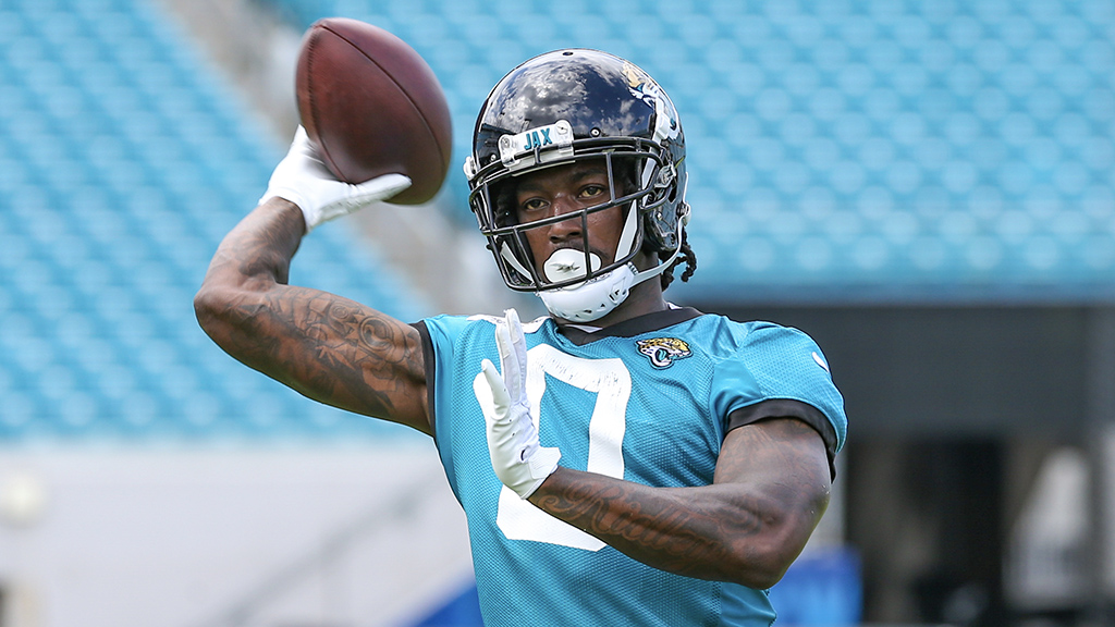 AroundTheNFL's tweet photo. With NFL training camps just around the corner, @coralasmith shares an in-depth look at the Jaguars' roster changes, key preseason dates and pressing storylines

https://t.co/50hR7X6Cde https://t.co/y1iMF6zzfG