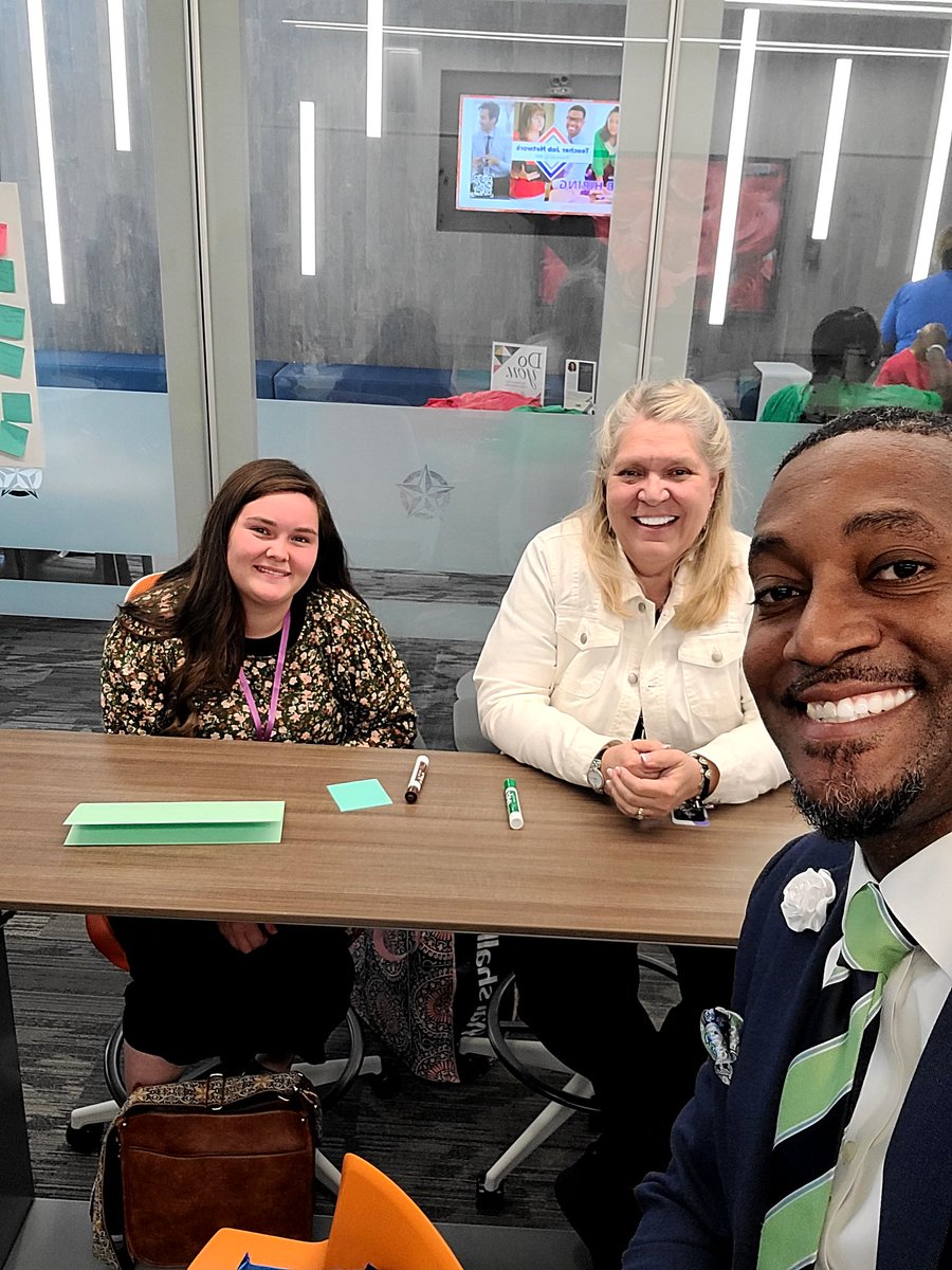 XGerald6's tweet photo. I had a great time with the Head Start/Early Head Start staff @Region10ESC #Continuethework #youshouldhavebeenthere https://t.co/j7gqVfYmhX