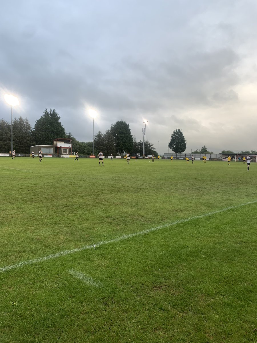 TatwsTrading's tweet image. It’s stopped raining for now 😂😂😂😂⚽️⚽️⚽️⚽️⚽️#porthmadog