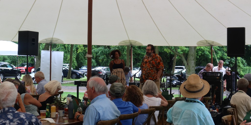 BrHomestead's tweet photo. You can always count us in for an afternoon of music, food, and friends! 🎷🎶
We were pleased to be a part of the @jazzniagara Jazz Picnic held at @Willowbank_ this past Sunday! We're still dancing to the sounds of @AlexPangman!
#tdniagarajazzfestival #livejazzmusic #outhomestc https://t.co/XoSBvJ44iM