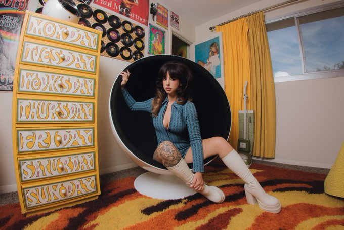 Happy Tuesday 💛 https://t.co/O6VlVjcUPa<a href="/tag/wolfsuicide"class="tags"><span>#wolfsuicide</span></a>