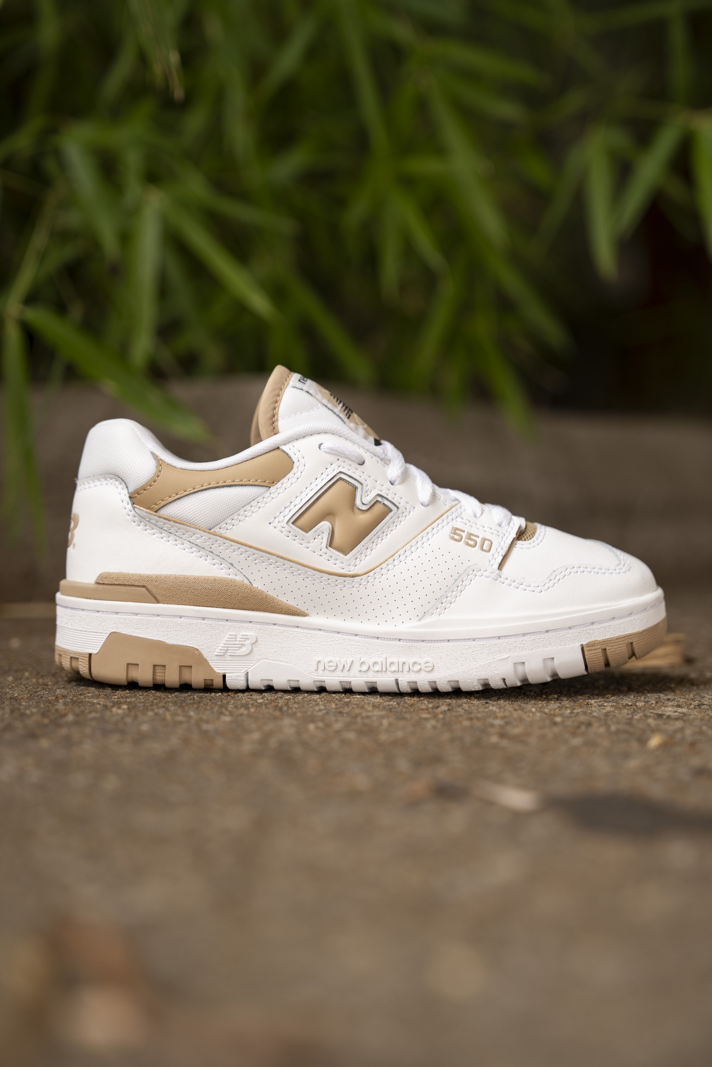 New Balance 550 White/White Women's Shoe - Hibbett