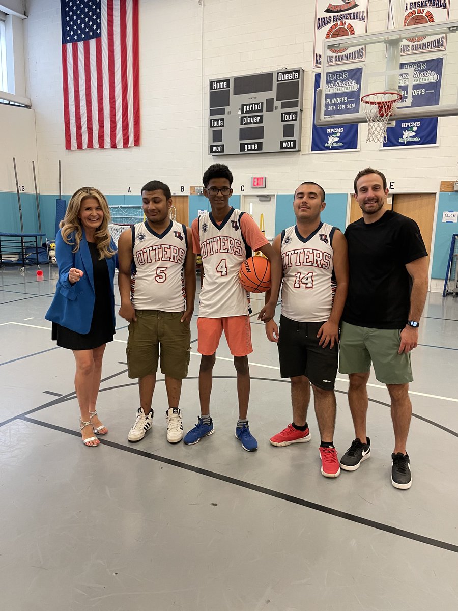 WATCH: Special Olympics NY fans you don’t want to miss this! @monicamoralestv of @PIX11News spoke with Coach Kevin & the Otters today about their 1st Unified season. Tune in at 4:15, 5:55 & 6:30 to learn how your school could be next! #ChoosetoInclude
#MonicaMakesItHappen