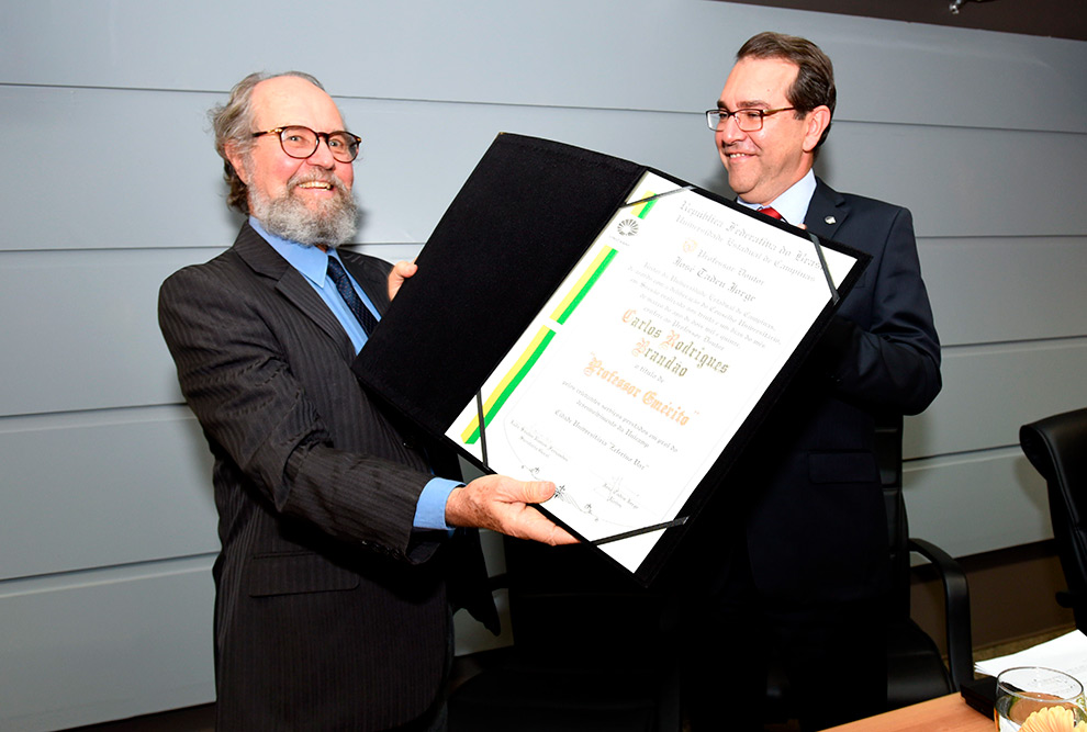 Carlos Brandão – O Tributo do NEPAM e de seu Doutorado

nepam.unicamp.br/carlos-brandao…