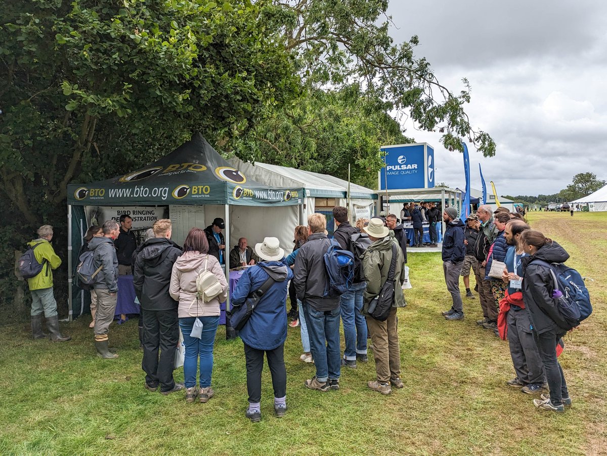 Had a wonderful time demonstrating <a href="/_BTO/">BTO</a> #BirdRinging at this year's <a href="/GlobalBirdfair/">Global Birdfair</a>, despite the challenging conditions at times! ☔️

A true privilege to inform and inspire – just as my own journey with birds began!🐦✨

x.com/Waheed_Arshad/…
