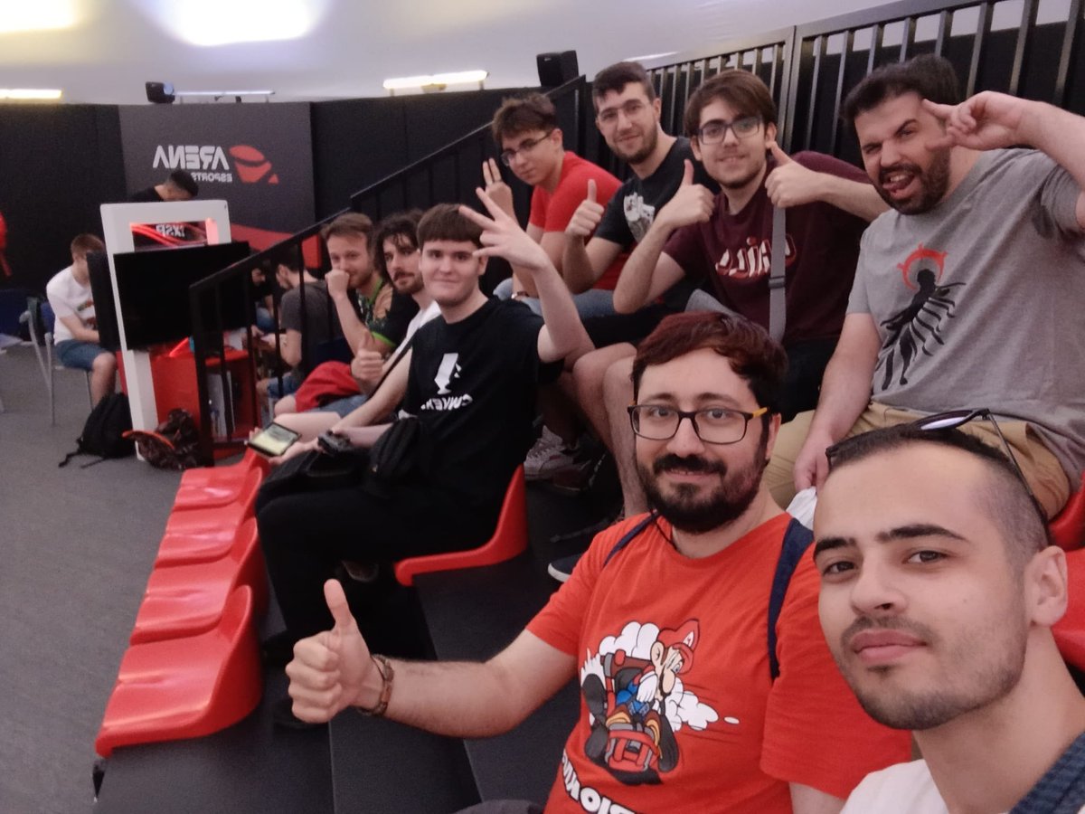 aranray97's tweet image. Fin de semana inolvidable por este pedazo de evento de @ExpeSpeedrun , por haber conocido a gente tan maravillosa y por esta experiencia increíble, muchísimas gracias a todos, se os quiere ❤️