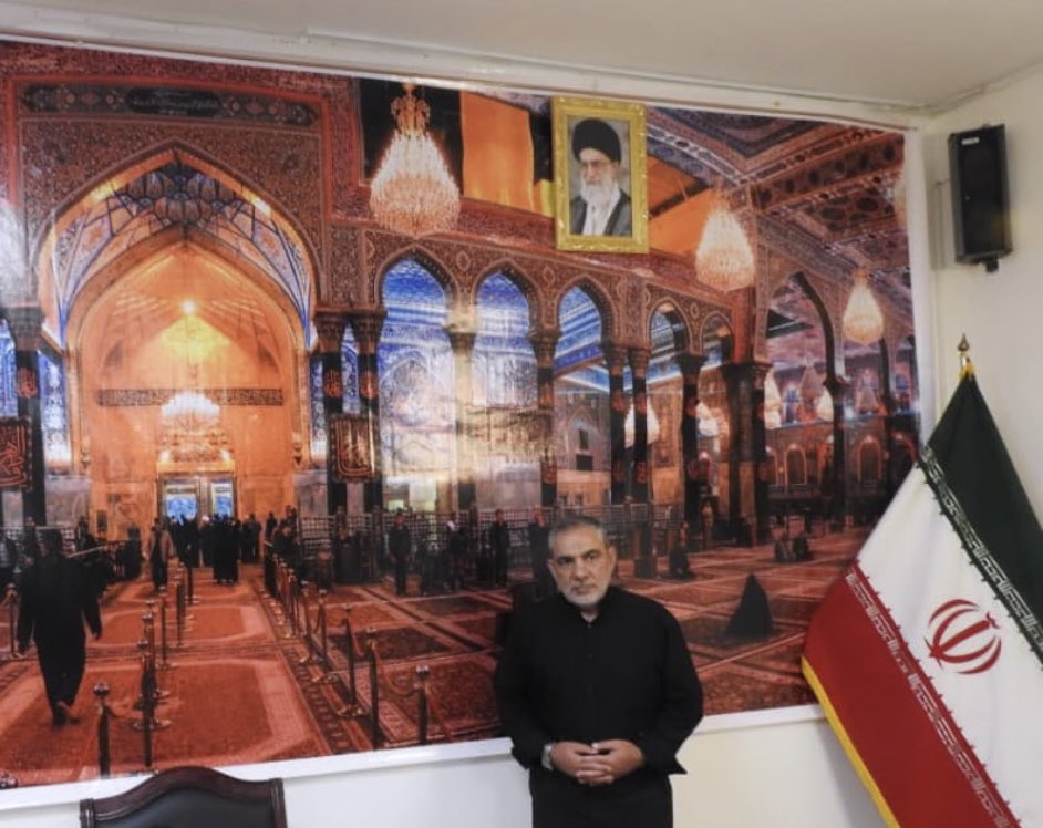 F_Irlu's tweet photo. نمیدانم نقطه رهایی‌ات چه زمانی بود ؟ آن زمان  که هجرت کردی تا به کاروان حسین(ع) برسی یا شب عاشورایی که فانوسها را خاموش کردند تا ترسوها فرار کنند اما تو خیمه ی حسین(ع) را رها نکردی ، یا ظهر عاشورایی که فریاد هل من ناصر را از صنعا لبیک گفتی … پدرم زیارت ارباب گوارای وجودت... https://t.co/d5o0sYNvhD